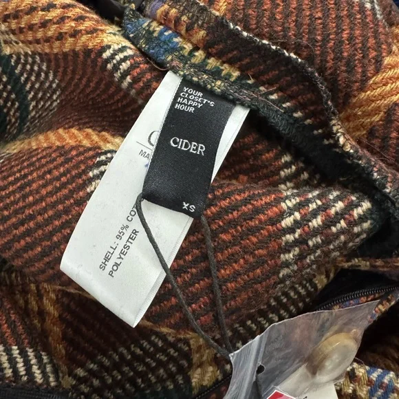 Cider Brown and Orange Plaid Garment - Picture 4 of 4
